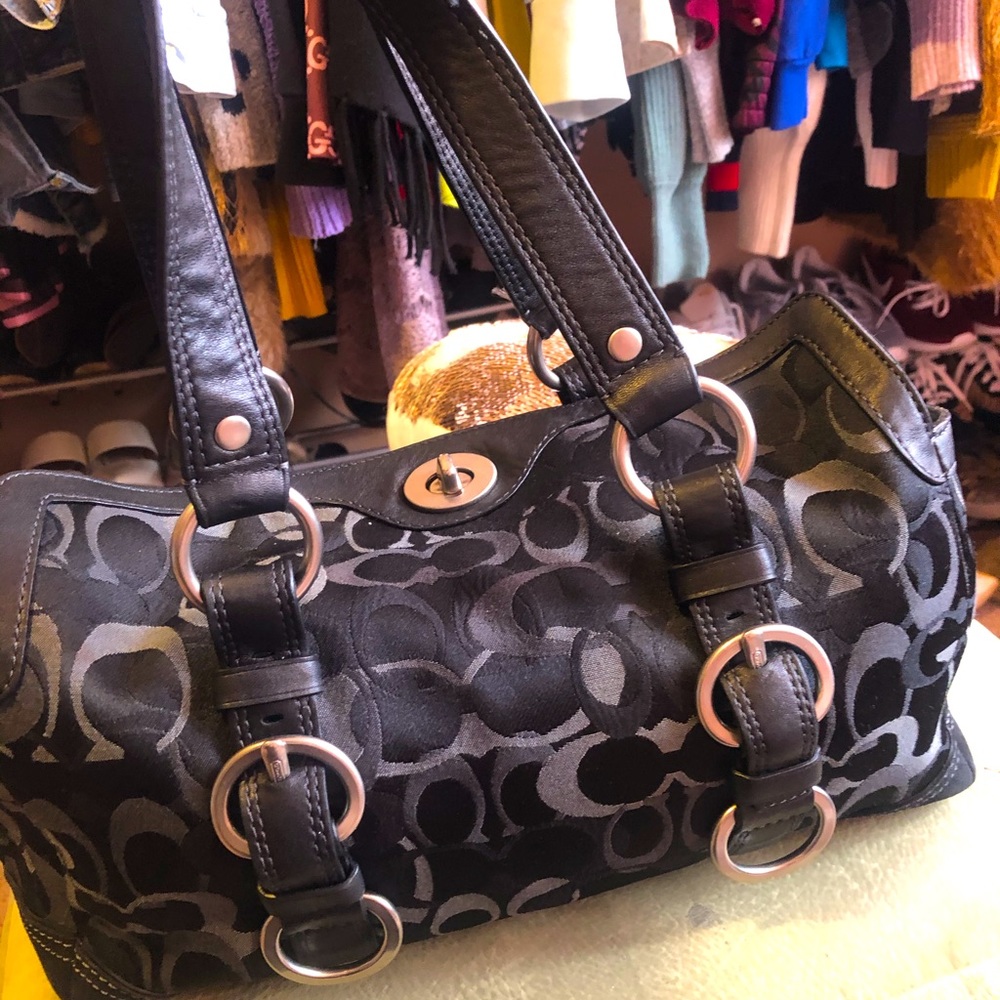 Coach shoulder bag